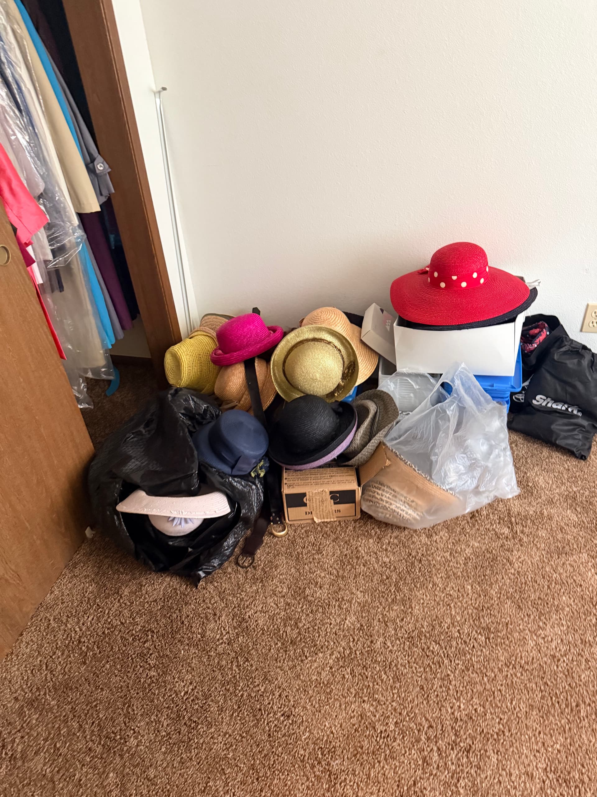 Gallery photos for Full Estate Cleanout Done Right and Ready to Sell: Image #5
