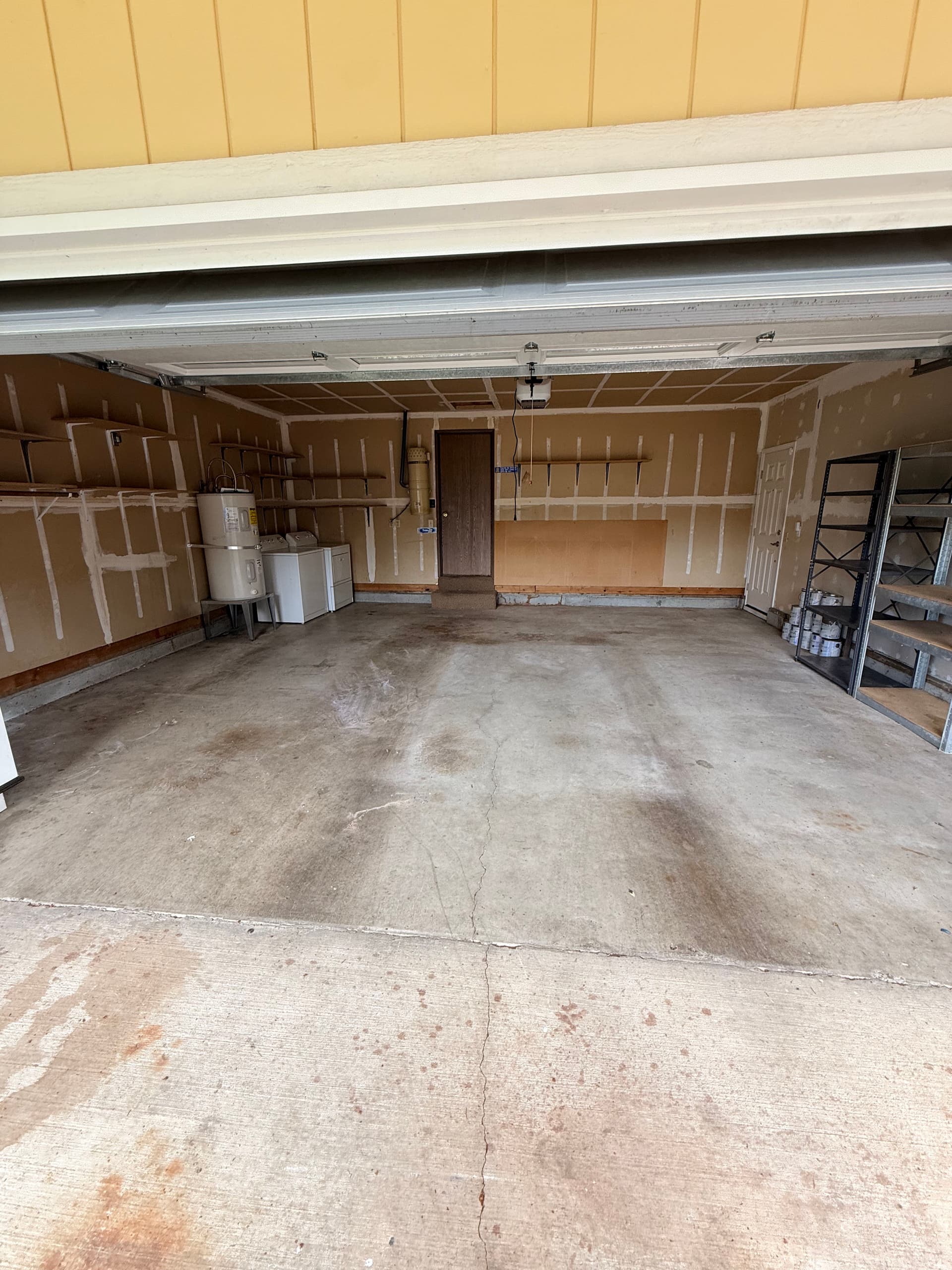 Gallery photos for Full Estate Cleanout Done Right and Ready to Sell: Image #2